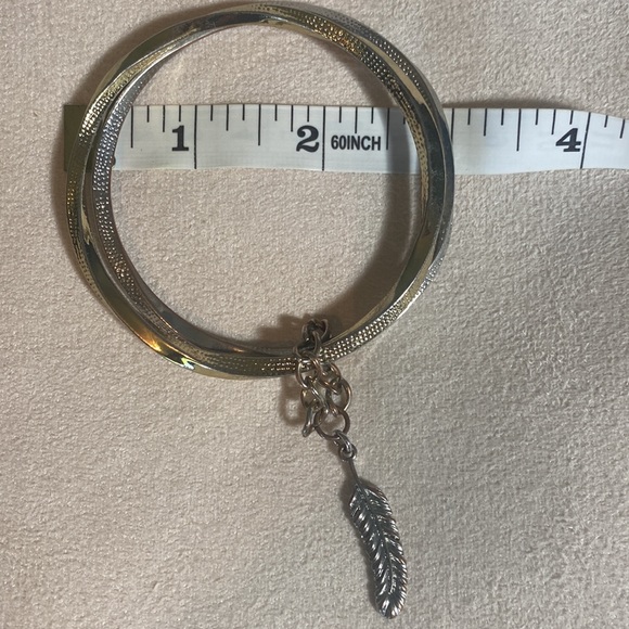 Jessica Simpson  braclet - Picture 8 of 9